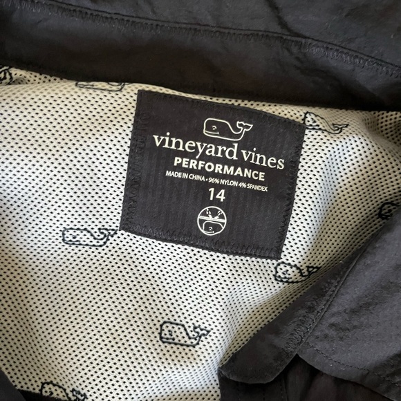 Vineyard Vines Seersucker Harbor Shirt Cover-Up - Picture 5 of 6